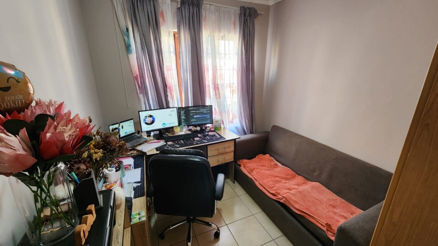 To Let 3 Bedroom Property for Rent in Cashan North West